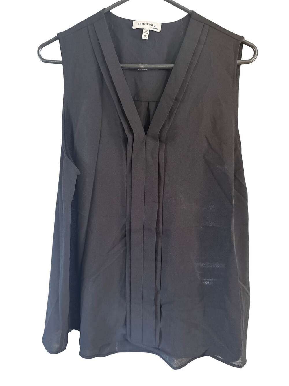 Monteau Los Angeles Black Pleated V-Neck Sleeveless Blouse Top 2X